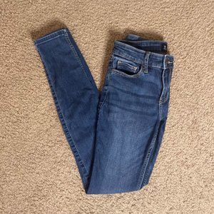 Hollister low-rise super skinny classic stretch jeans medium wash W25 L30